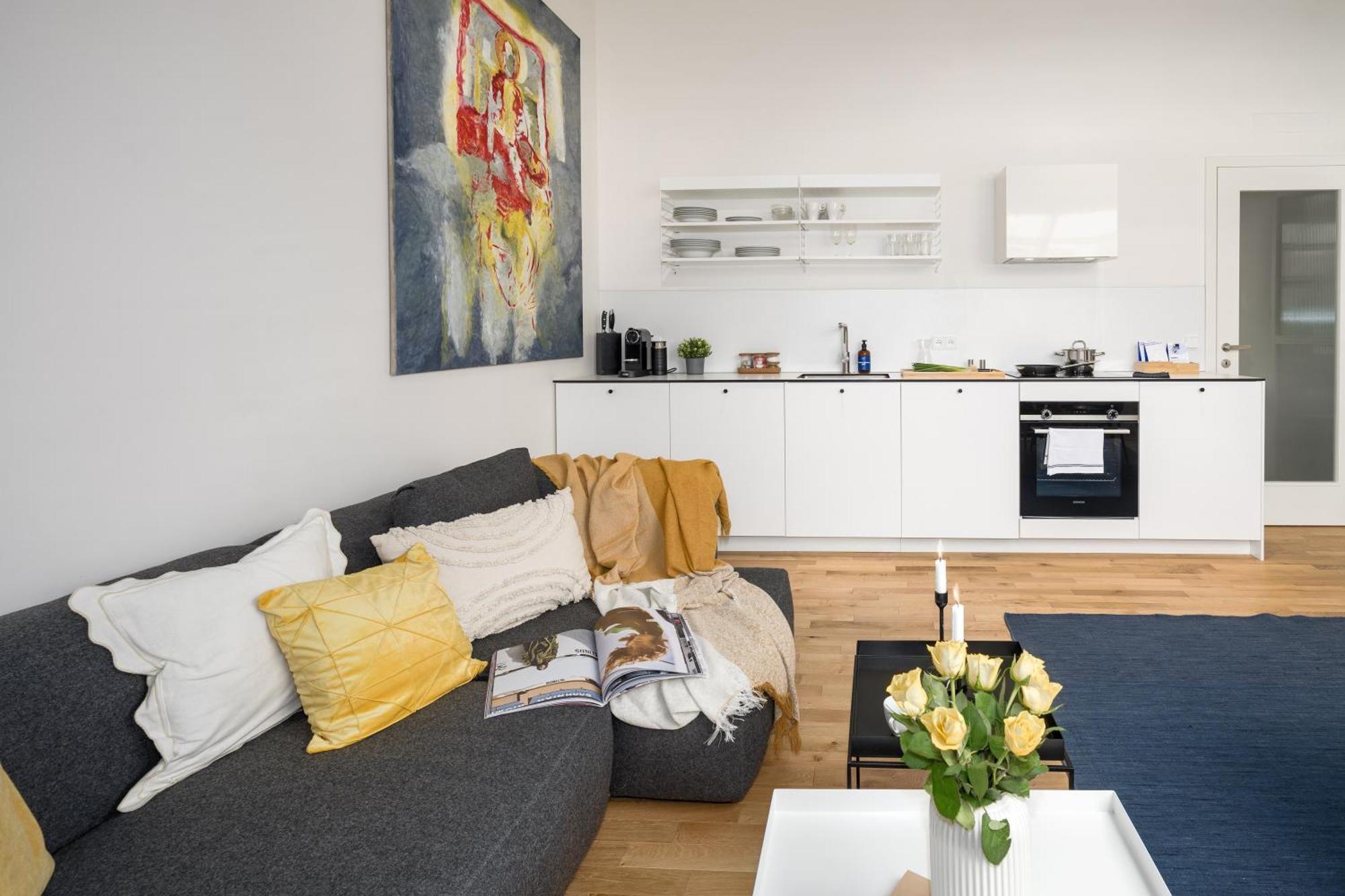 Апартаменти Days - Attic - Workspace - 100 Mbps Wi-fi - Park Nearby *